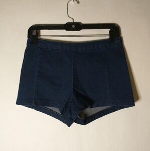 Forever 21 dark wash short shorts size medium